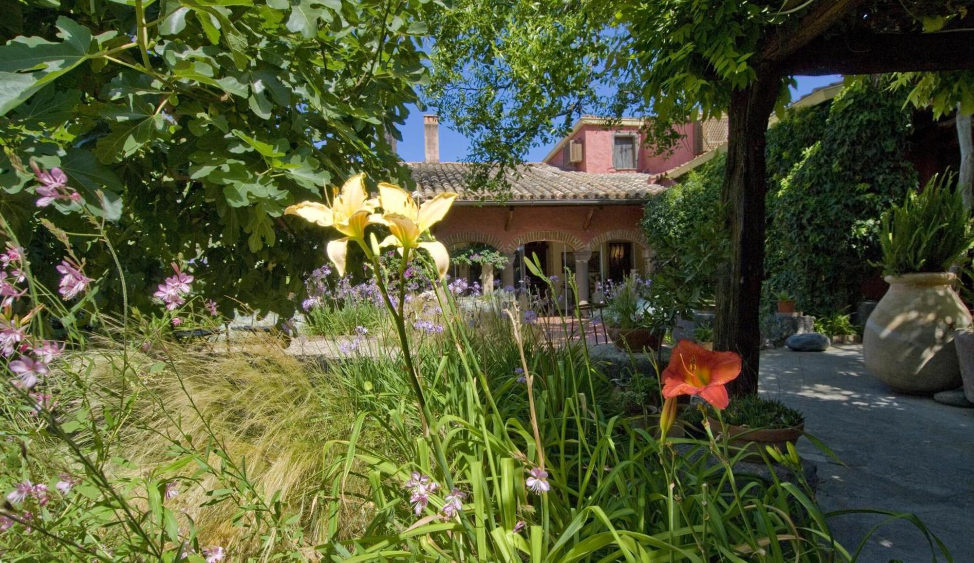 Hotel Lucrezia Riola Sardo Extérieur photo