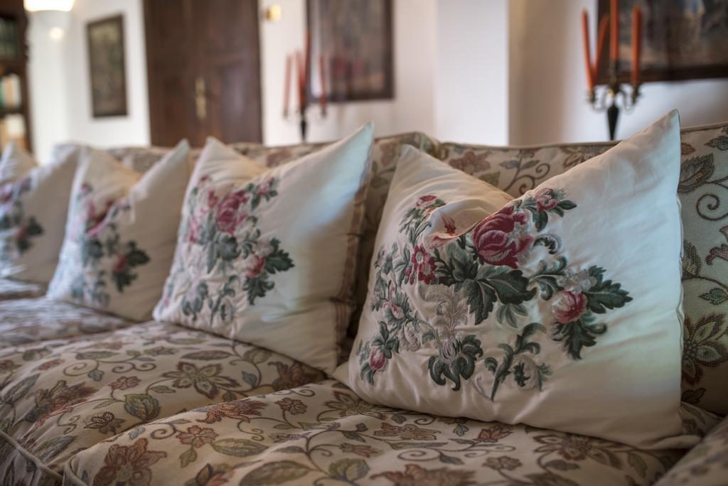 Hotel Lucrezia Riola Sardo Extérieur photo